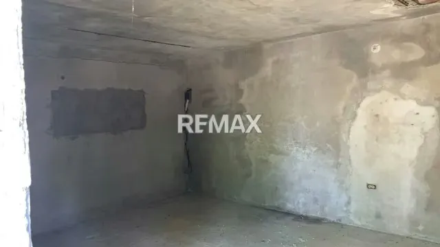 Casa en obra gris con amplio terreno en venta - Municipio Garcia, San Antonio Sur. - 7
