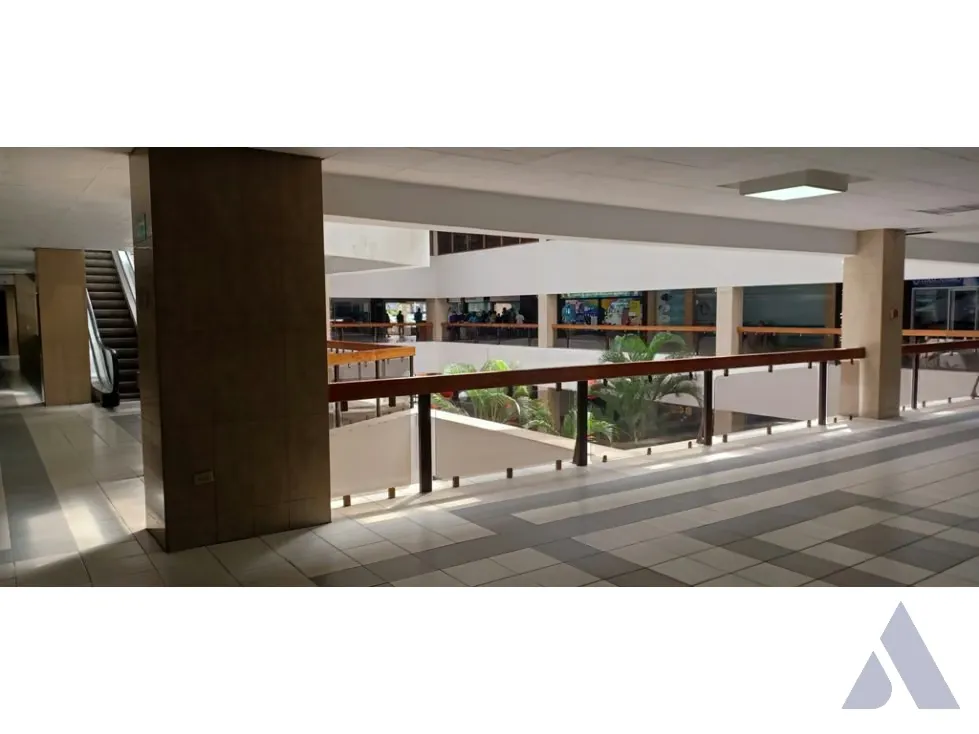 Alquilo local 55m2 C.C. Concresa Prados del Este 1312 - 6