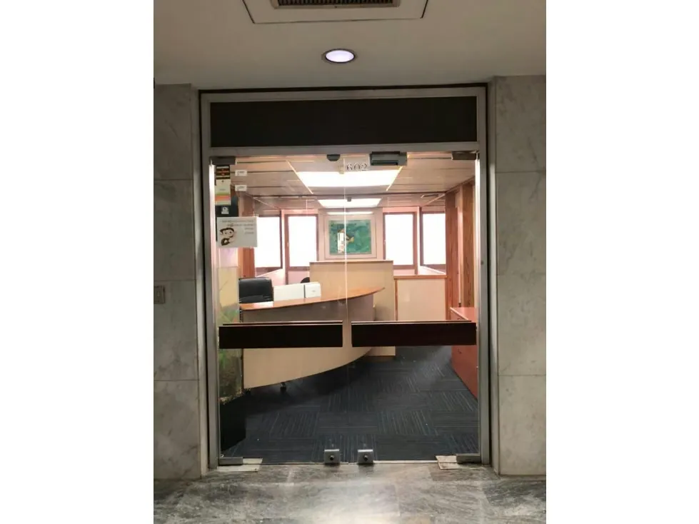 Se alquila oficina 100m2 Altamira 7369 - 8