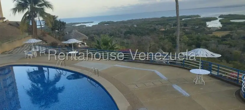 Apartamento (1 Nivel) en Venta en Carenero, Miranda
