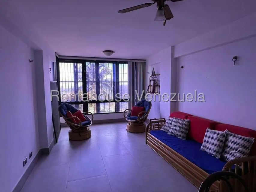 Apartamento (1 Nivel) en Venta en Carenero, Miranda - 3