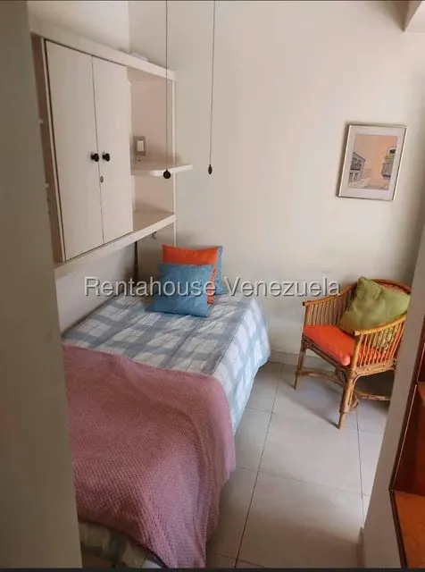 Casa (Duplex) en Venta en Lomas de La Trinidad, Distrito Metropolitano - 32
