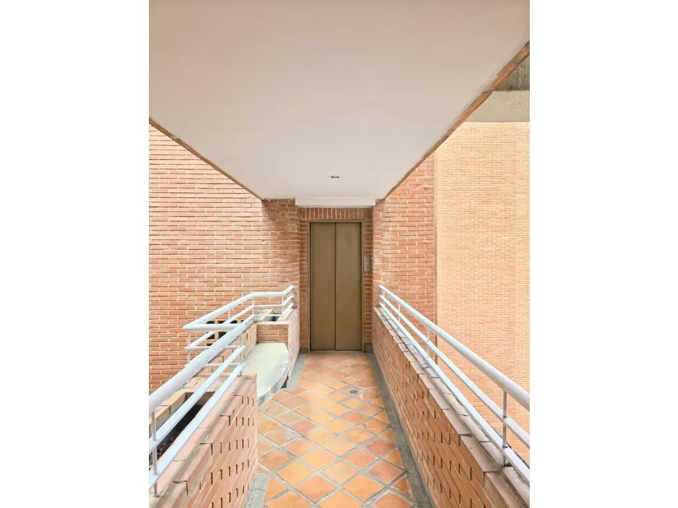 APARTAMENTO DUPLEX EN VENTA 360 M2 - URB LOS NARANJOS DE LAS MERCEDES - 20
