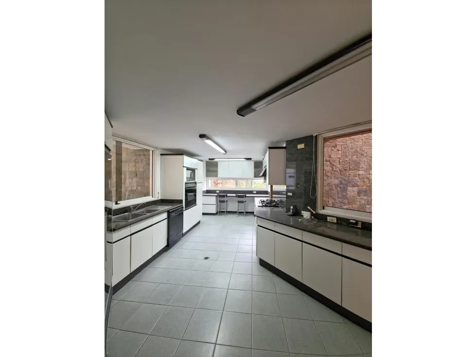 APARTAMENTO DUPLEX EN VENTA 360 M2 - URB LOS NARANJOS DE LAS MERCEDES - 5