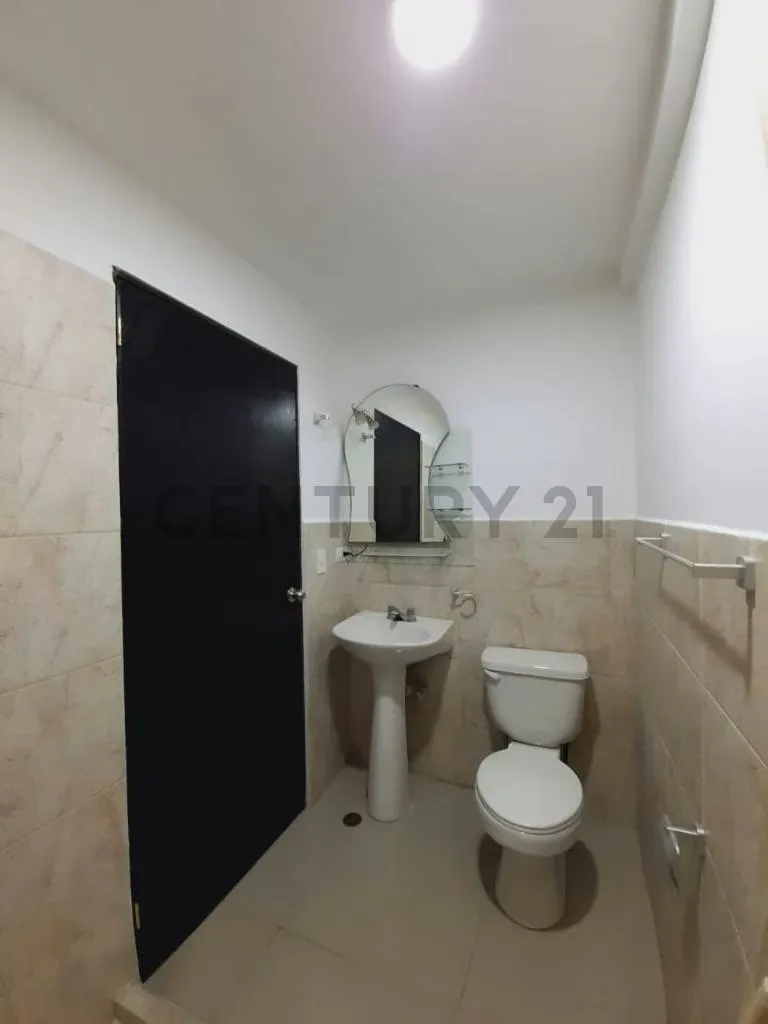 Townhouse en Alquiler de 3 niveles en Camino de Tarabana - 8