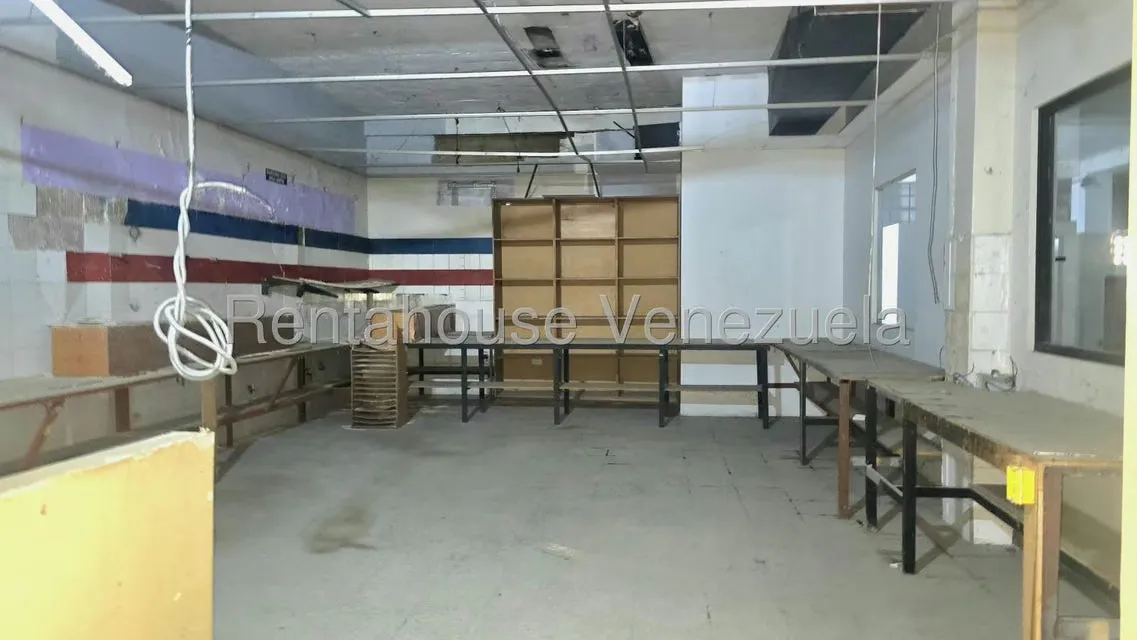 Local Comercial en Alquiler en Piedra Azul, Distrito Metropolitano - 11