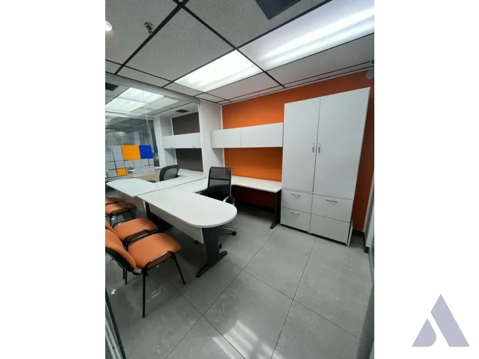 Se Vende Oficina 548m2 El Rosal 0701 - 18
