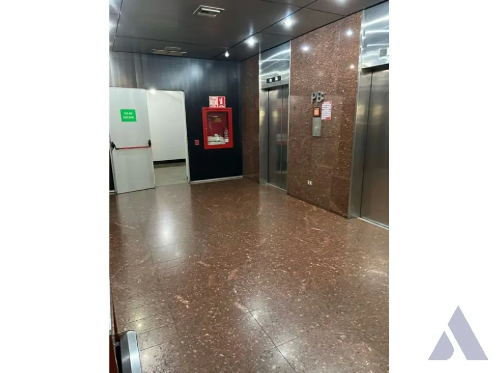 Se Vende Oficina 548m2 El Rosal 0701 - 3
