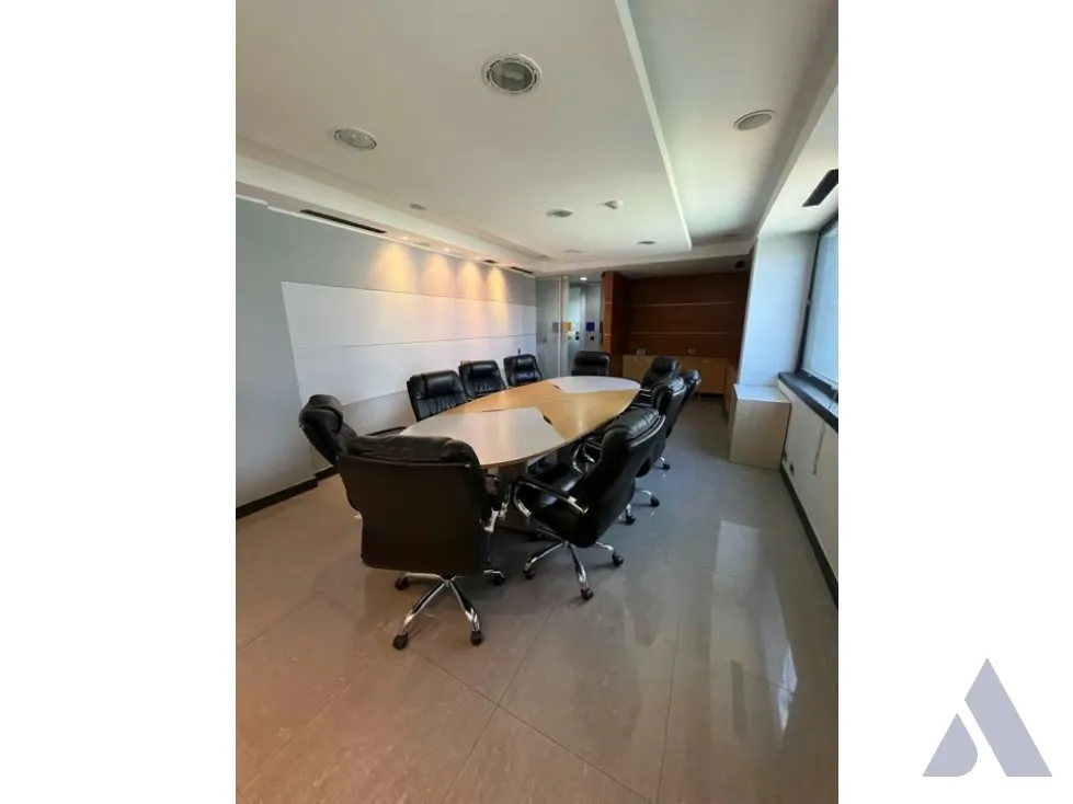 Se Vende Oficina 548m2 El Rosal 0701 - 7