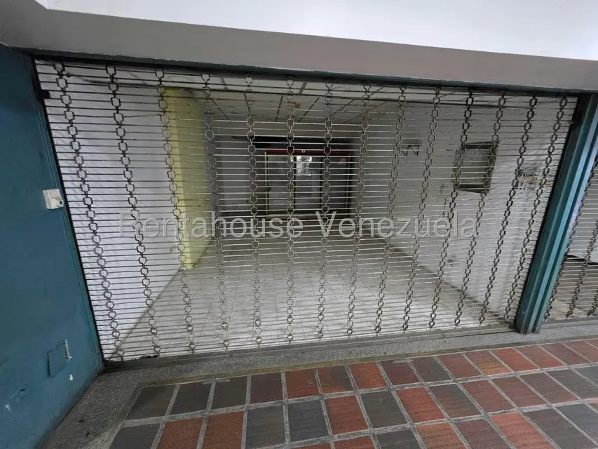 Local Comercial en Alquiler en Los Salias, Miranda - 5