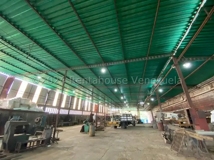 Comercial (Industrial) en Venta en El Marques, Miranda