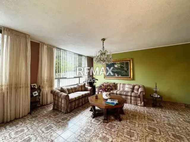 No es solo un apartamento de 198 m²: es el equilibrio perfecto entre espacio, seguridad y vida familiar en Los Naranjos - 3