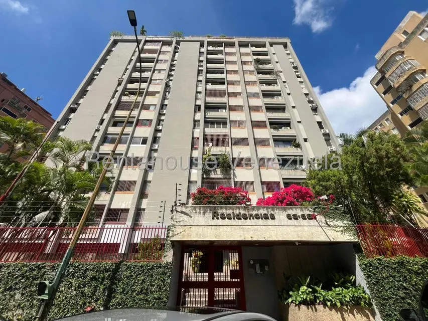 Apartamento (1 Nivel) en Venta en Prados del Este, Distrito Metropolitano