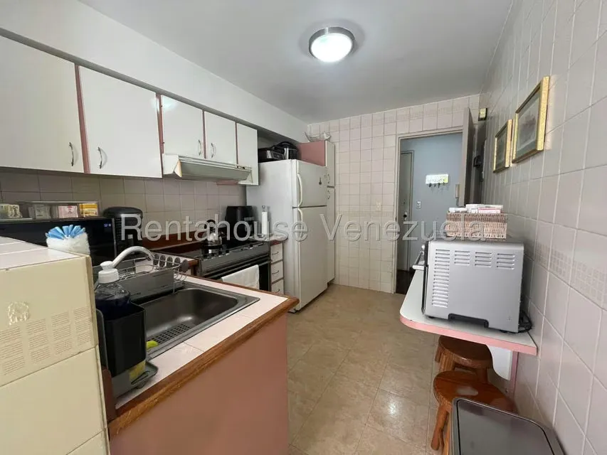 Apartamento (1 Nivel) en Venta en Prados del Este, Distrito Metropolitano - 7