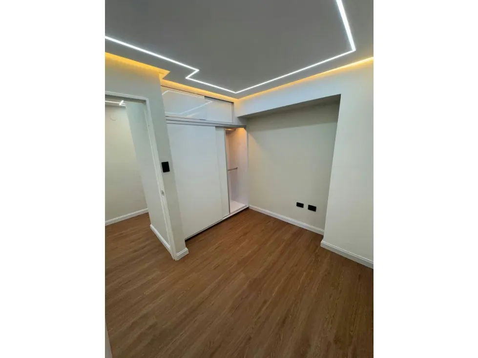 Apartamento en Venta en La Boyera 3H/ 2B/ 2P - 12
