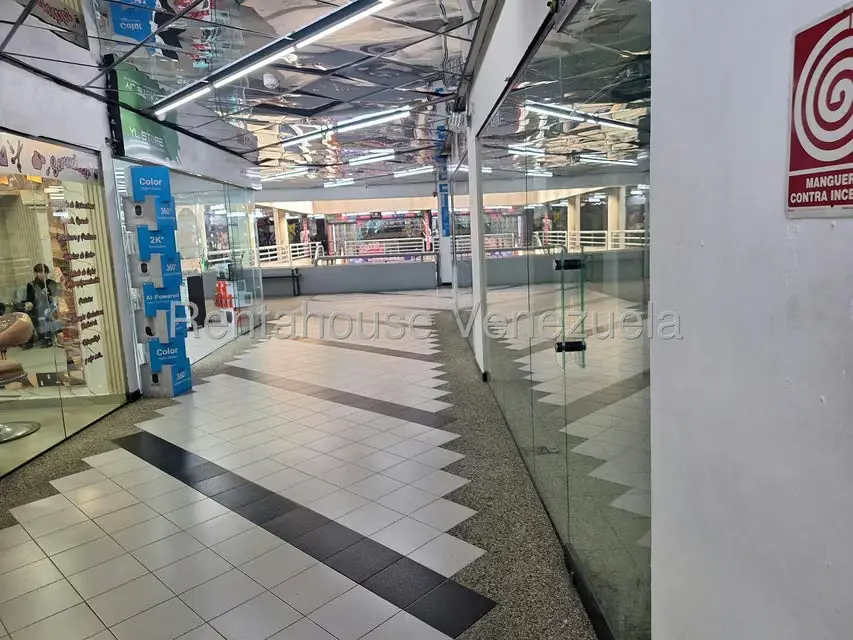 Local Comercial en Venta en Sabana Grande, Distrito Metropolitano - 4