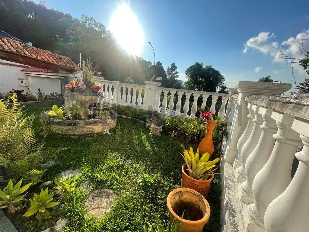 Se vende casa original para Remodelar en Alto Prado de 500 m2 - 4