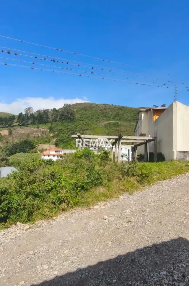 En venta terreno con avances de construcción. ​ Ubicación: El Llanito, vía Capacho. - 2
