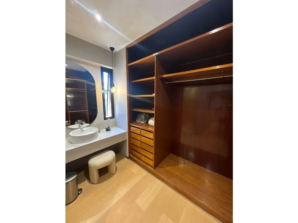 Se Alquila Apto 240m2 3H+S/3.5B+S/3P Colinas de Valle Arriba - 14