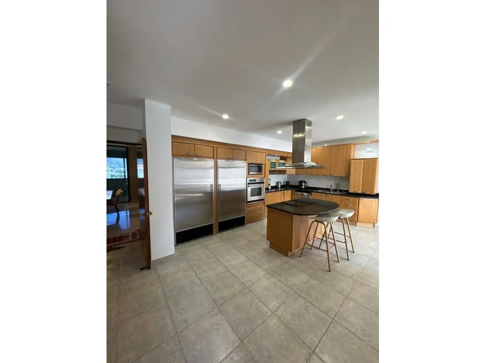 Se Alquila Apto 240m2 3H+S/3.5B+S/3P Colinas de Valle Arriba - 9