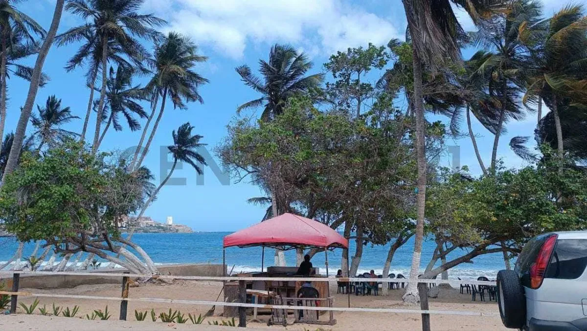 En venta casa a pocos pasos de la playa en Pampatar - 10