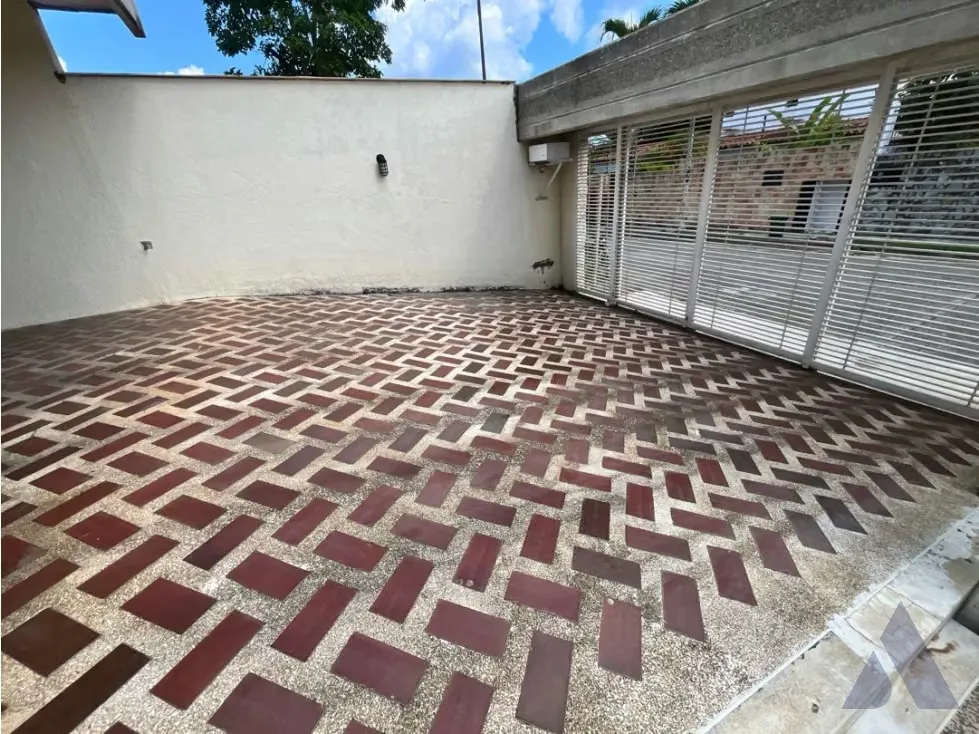 Se vende casa 450m2 Lomas de La Lagunita 9471 - 7