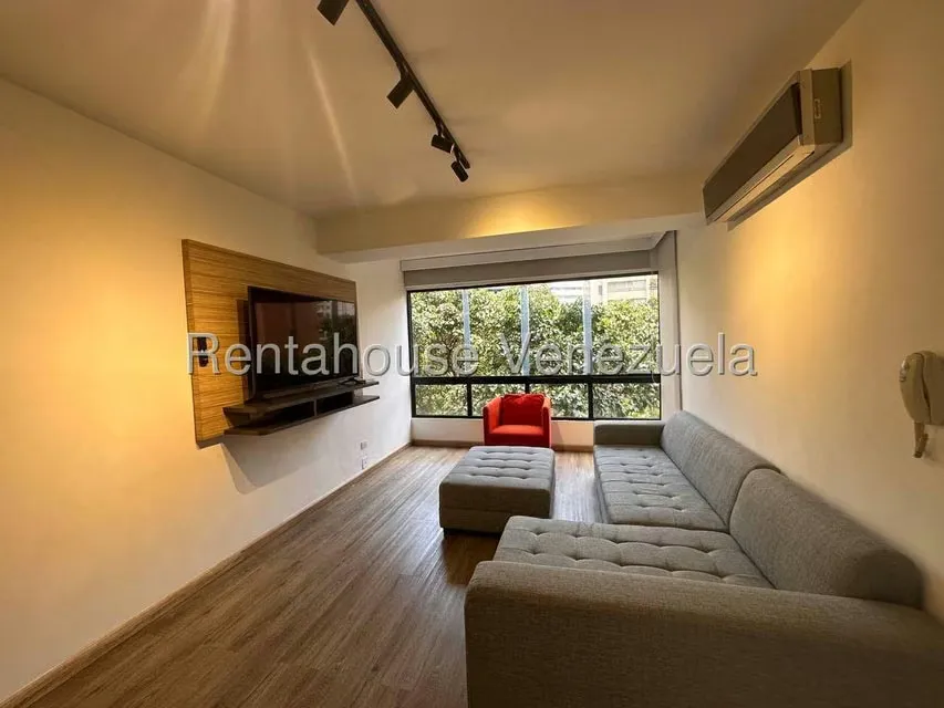 Apartamento (1 Nivel) en Alquiler en El Rosal, Distrito Metropolitano - 3