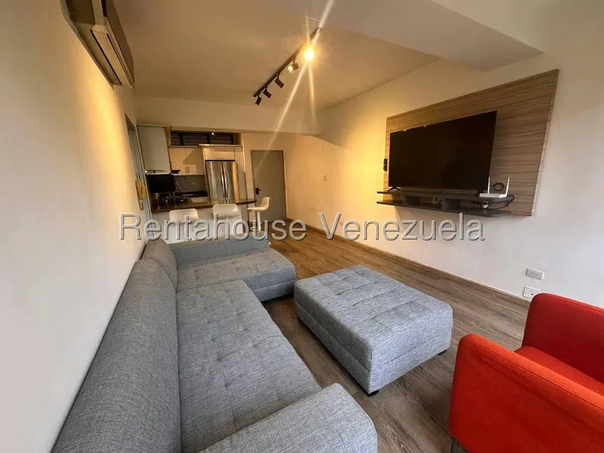 Apartamento (1 Nivel) en Alquiler en El Rosal, Distrito Metropolitano - 4
