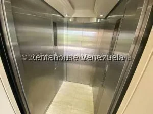 Apartamento (1 Nivel) en Venta en Lomas de Las Mercedes, Distrito Metropolitano - 38