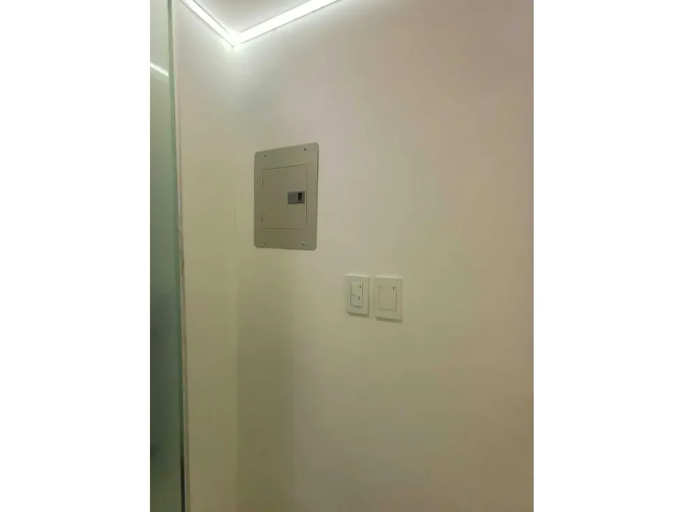 Se alquila local 34m2 Los Samanes 9858 - 27