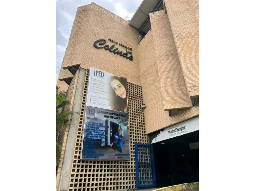 Se alquila local 34m2 Los Samanes 9858 - 7