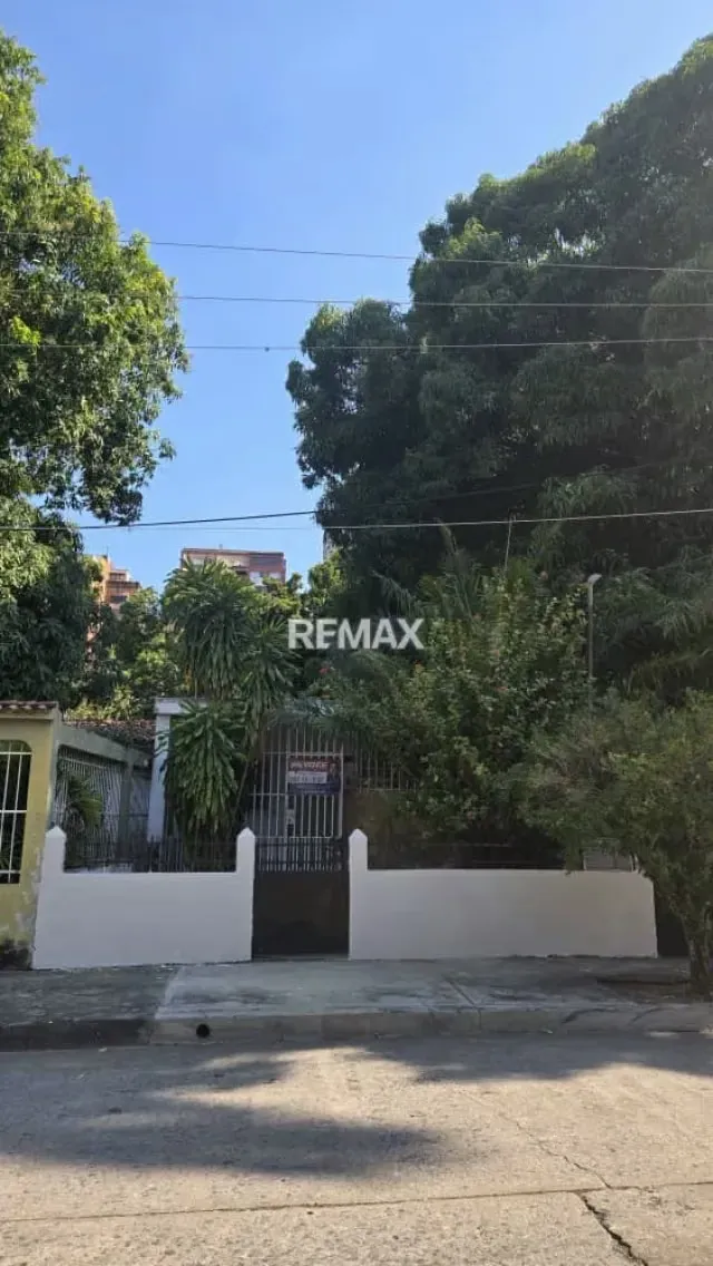 Casa Residencial Altamente Comercial