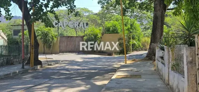 Casa Residencial Altamente Comercial - 13