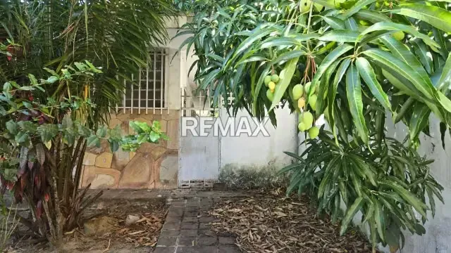 Casa Residencial Altamente Comercial - 15