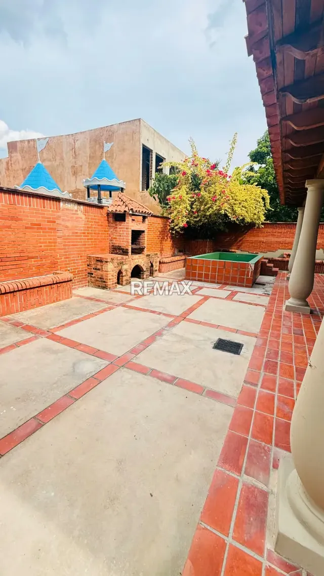 Alquiler Casa Comercial o Residencial en La Viña Calle Cerrada - 12