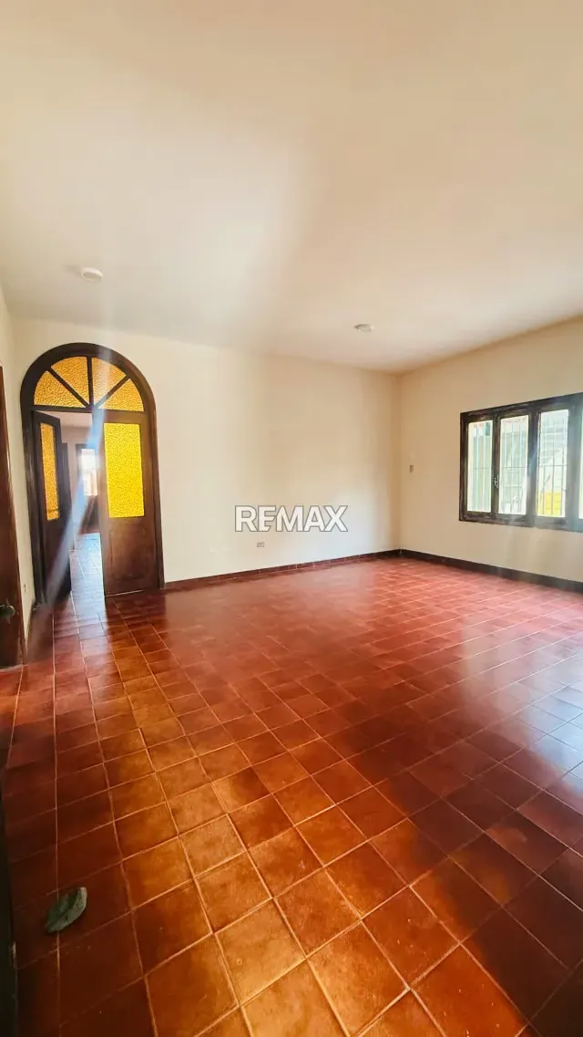 Alquiler Casa Comercial o Residencial en La Viña Calle Cerrada - 3