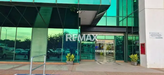 LOCAL EN VENTA C.C. DORAL CENTER - 4
