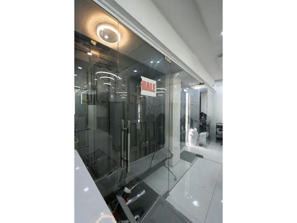 Local Comercial en Venta Capitolio paralelo a la Av.Baralt 200m2 - 7