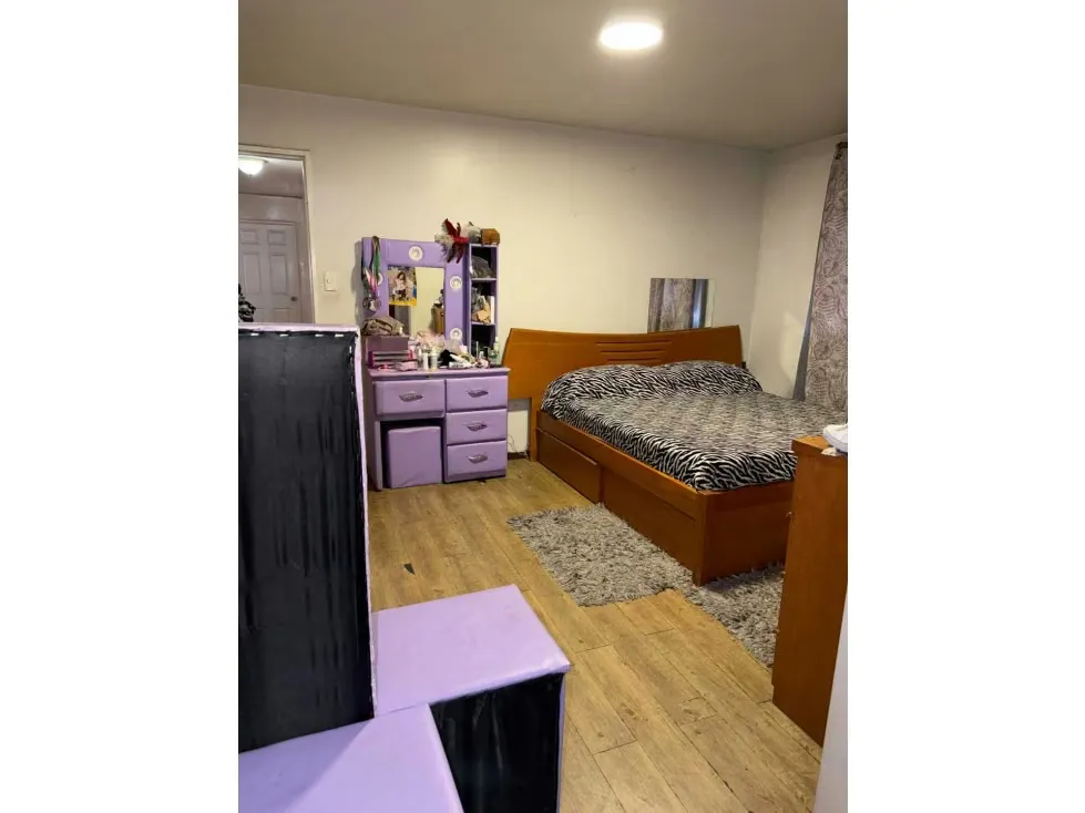 Vendo apartamento en calle cerrada 137m2 La Urbina 7042 - 11