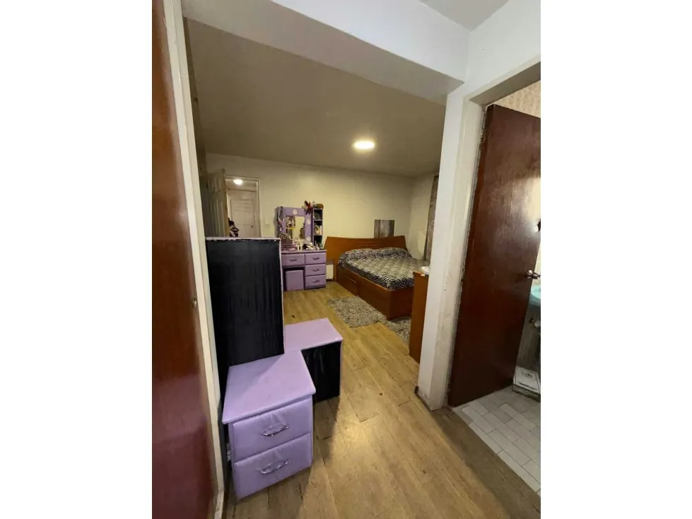 Vendo apartamento en calle cerrada 137m2 La Urbina 7042 - 13