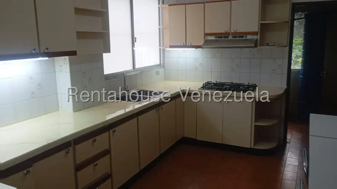 Apartamento (1 Nivel) en Alquiler en Lomas de La Trinidad, Distrito Metropolitano - 3