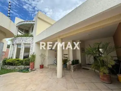 Casa Quinta, Urbanización Corinsa