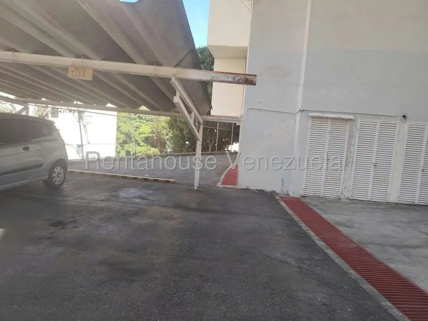 Apartamento (1 Nivel) en Alquiler en El Cafetal, Distrito Metropolitano - 12