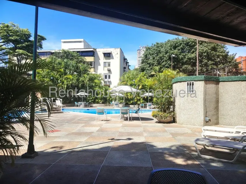 Apartamento (1 Nivel) en Alquiler en El Cafetal, Distrito Metropolitano - 16
