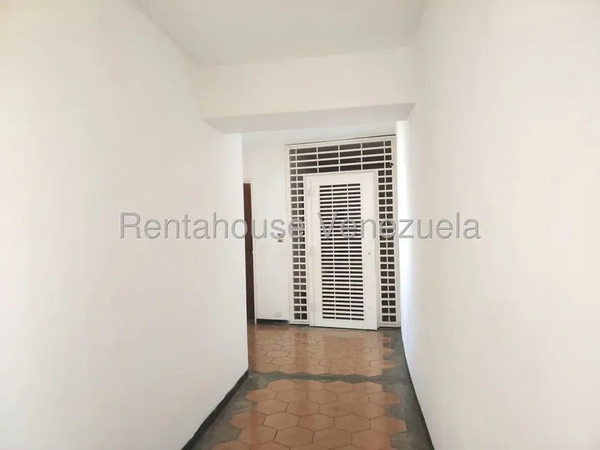 Apartamento (1 Nivel) en Alquiler en El Cafetal, Distrito Metropolitano - 19