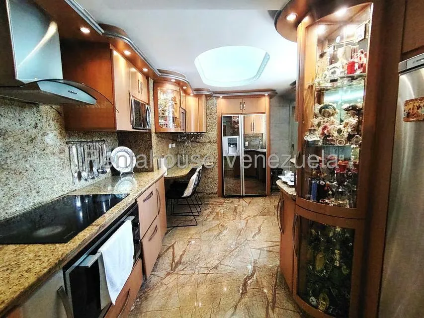 Apartamento (1 Nivel) en Alquiler en El Cafetal, Distrito Metropolitano - 34