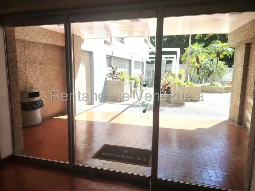 Apartamento (1 Nivel) en Alquiler en El Cafetal, Distrito Metropolitano - 9