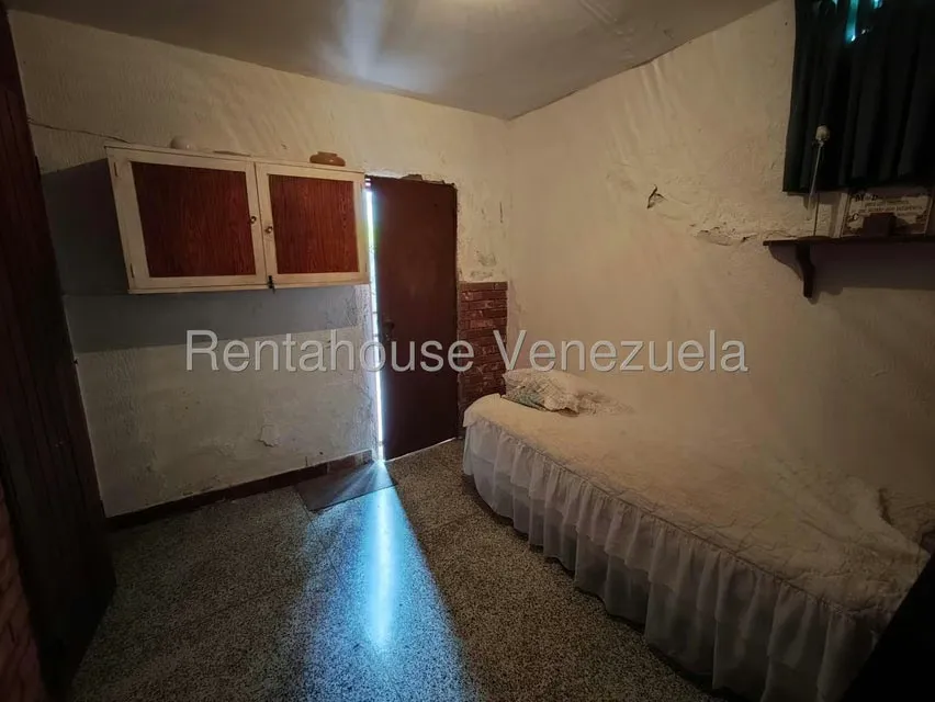 Casa (Multipes Niveles) en Venta en Prados del Este, Distrito Metropolitano - 22