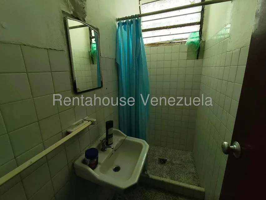 Casa (Multipes Niveles) en Venta en Prados del Este, Distrito Metropolitano - 24
