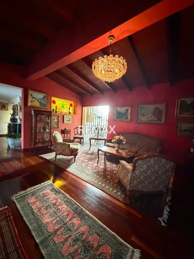Casa en venta en Santa Paula - 2